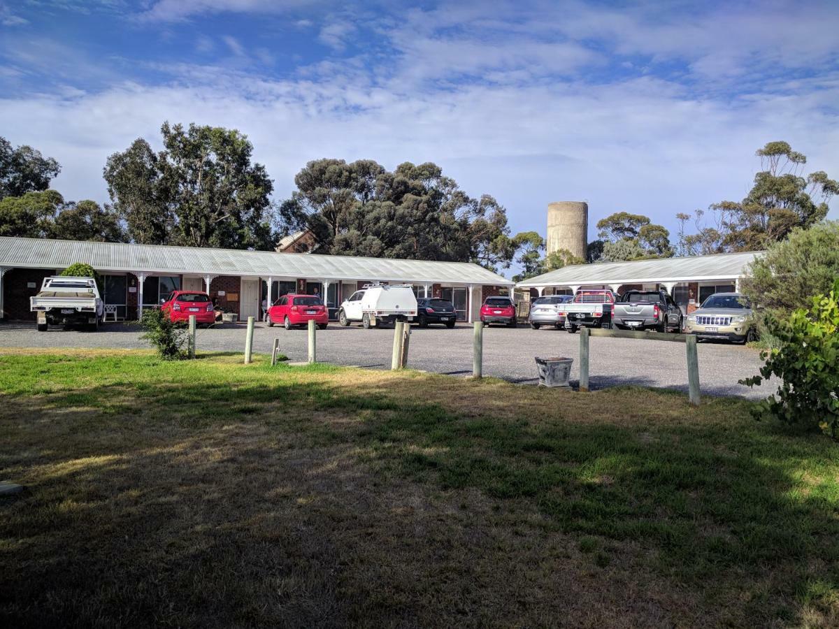 Travellers Inn Kaniva Kültér fotó