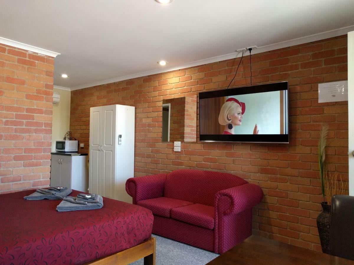 Travellers Inn Kaniva Kültér fotó