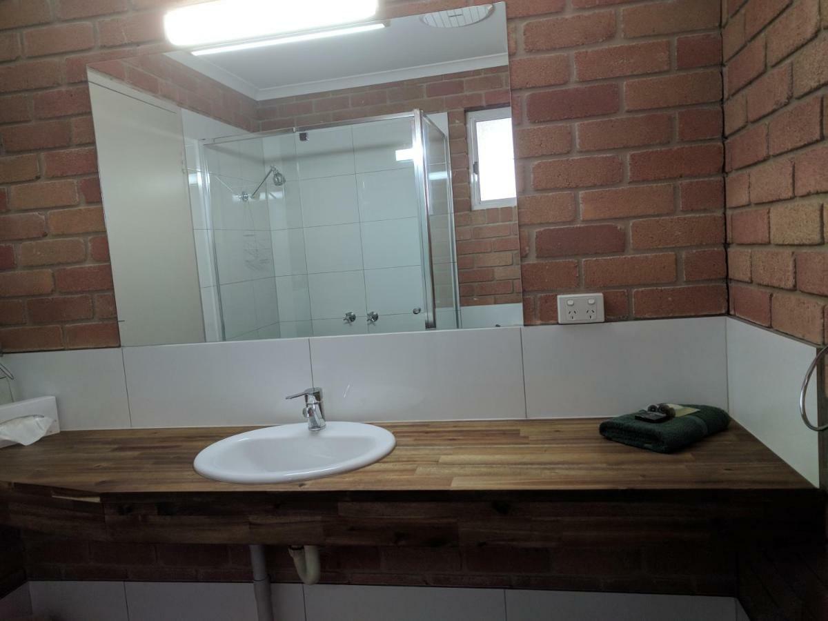 Travellers Inn Kaniva Kültér fotó