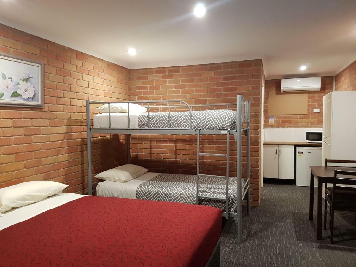 Travellers Inn Kaniva Kültér fotó
